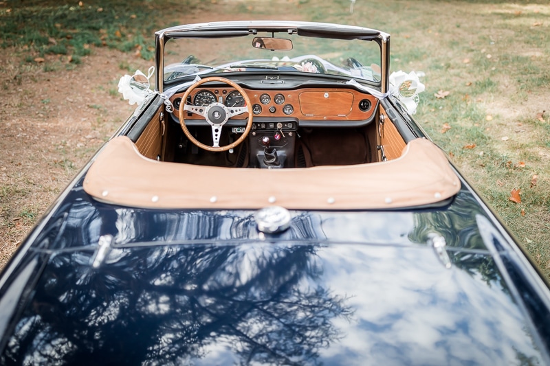 Voiture des mariés - Mathieu Dété Photographe