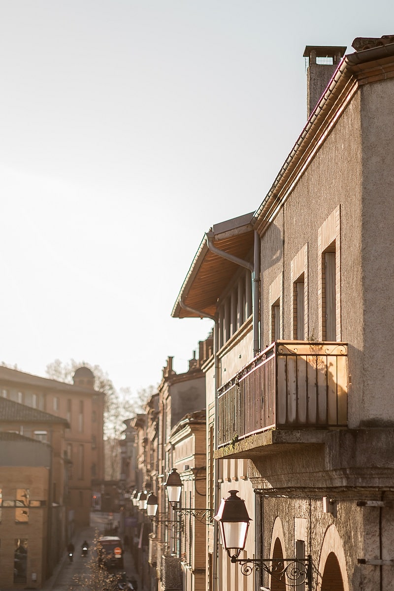 Ruelles de Toulouse - Photographe mariage portrait lifestyle Toulouse