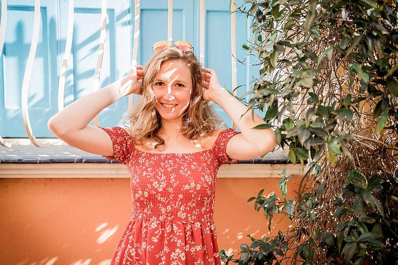 Photographe portraits Collioure ruelles colorées